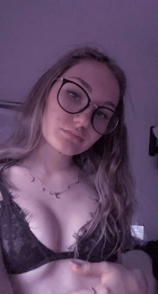 ❤️💚❤️ My apartment totally free🔥ready for hookup🔥waiting for you call me now ☎️ (647)-496-3728 ❤️💚❤️